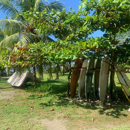 Miguel Surf Camp Hotel Quepos Buitenkant foto
